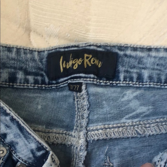 Jeans - Picture 2 of 2